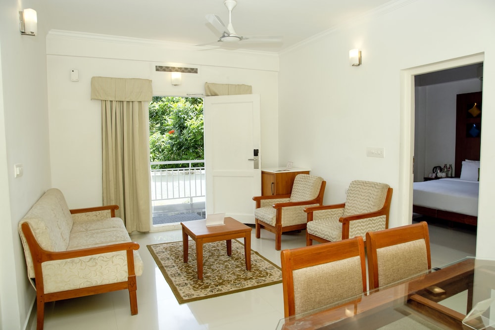 The Fog Munnar Resorts And Spa 33/55