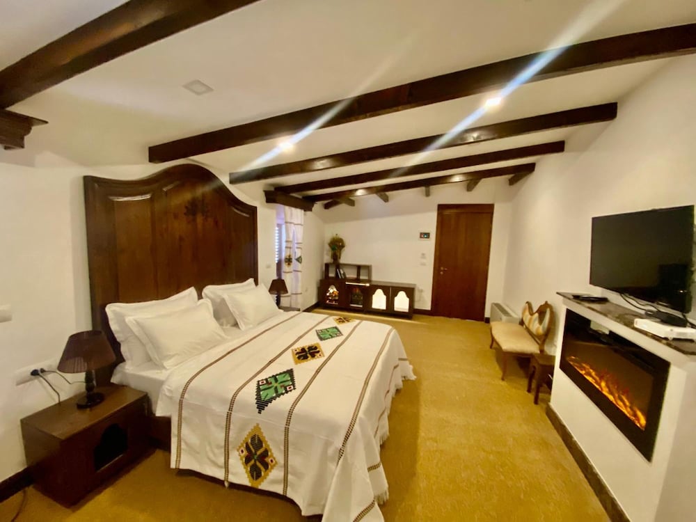 Hotel Tradita 30/34