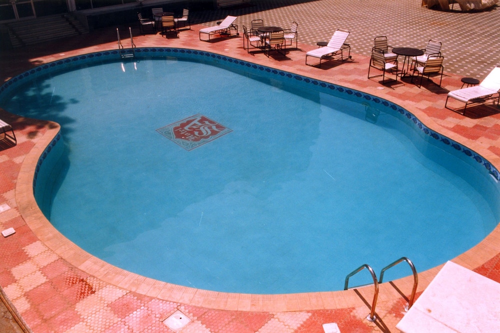 HOTEL SATYA ASHOKA 25/38