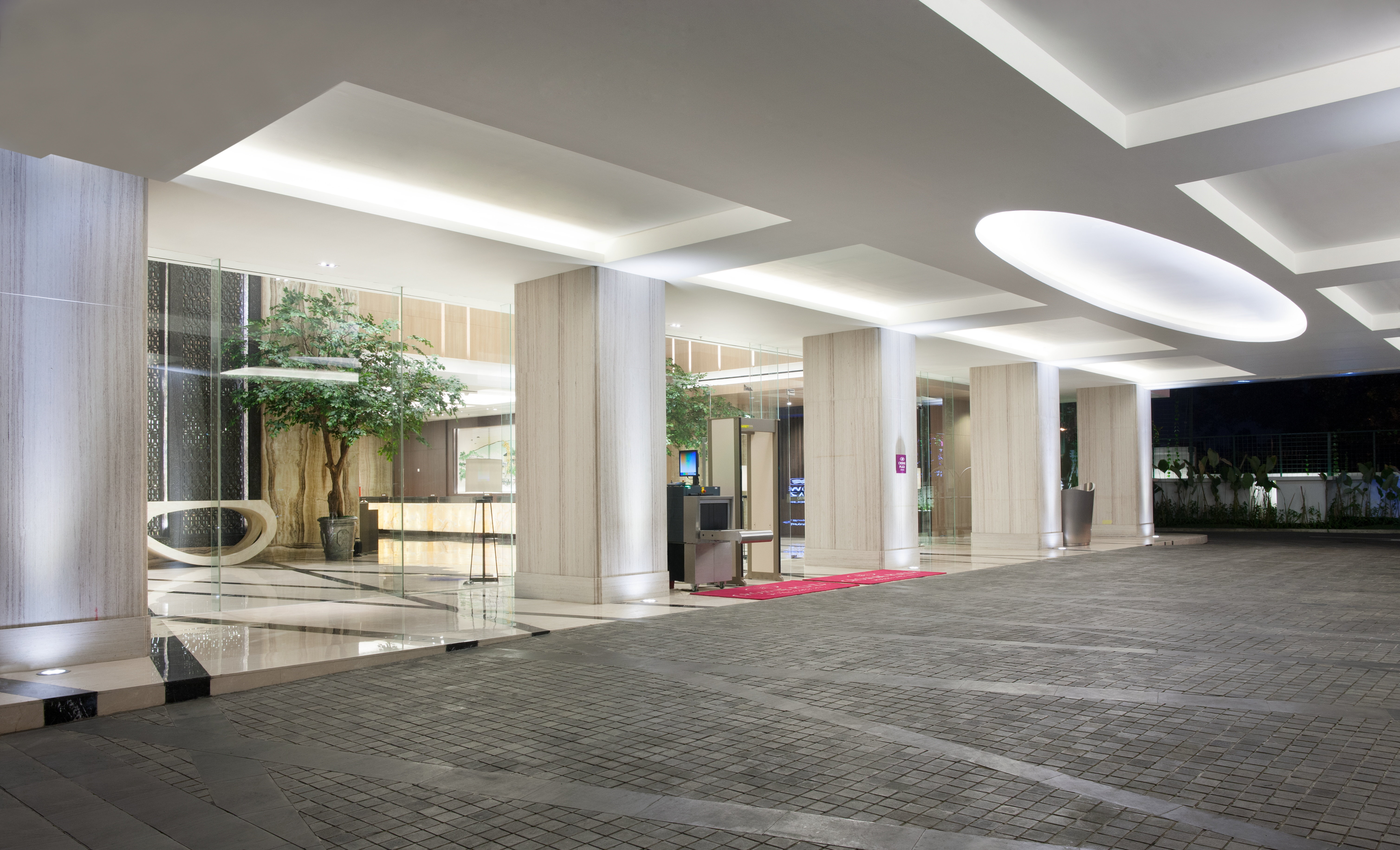 Crowne Plaza Bandung 67/75