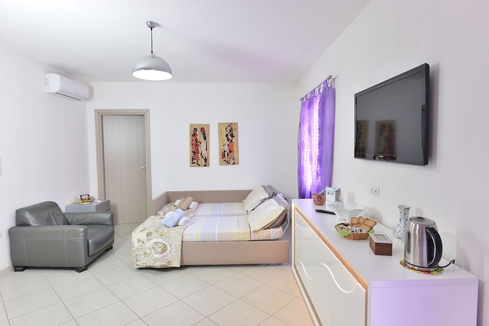 Izzhome Pula Regina Margherita Apartment 10/22