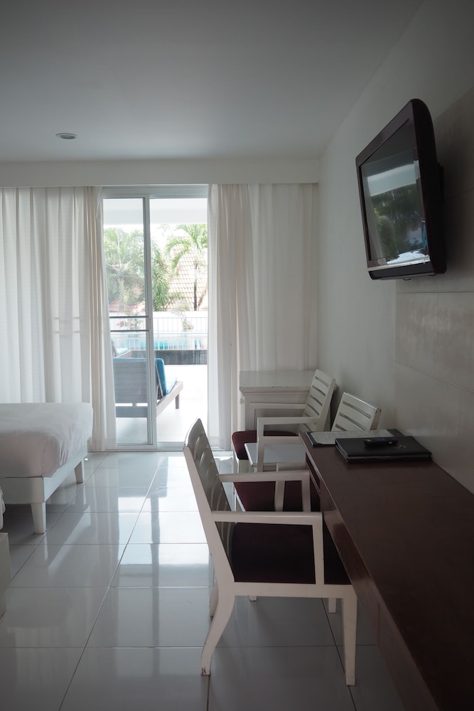 Pinnacle Grand Jomtien Resort 71/93