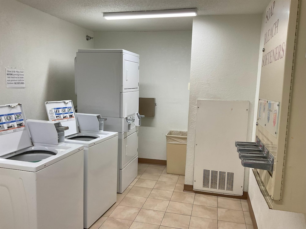 Motel6 Pearl, MS - Jackson Airport 5/30