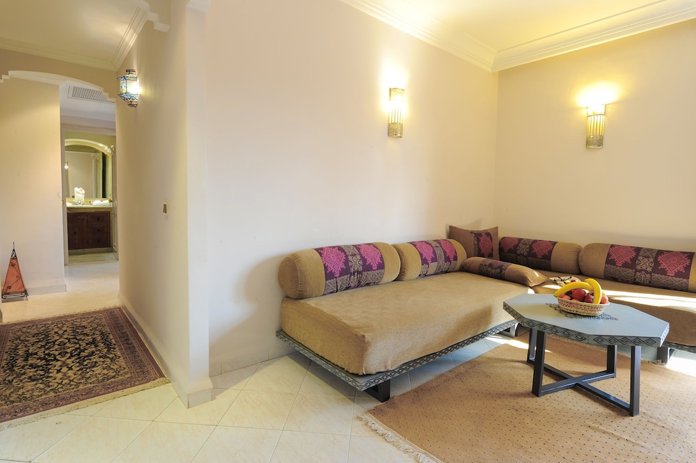 Appart Hotel Amina 41/59