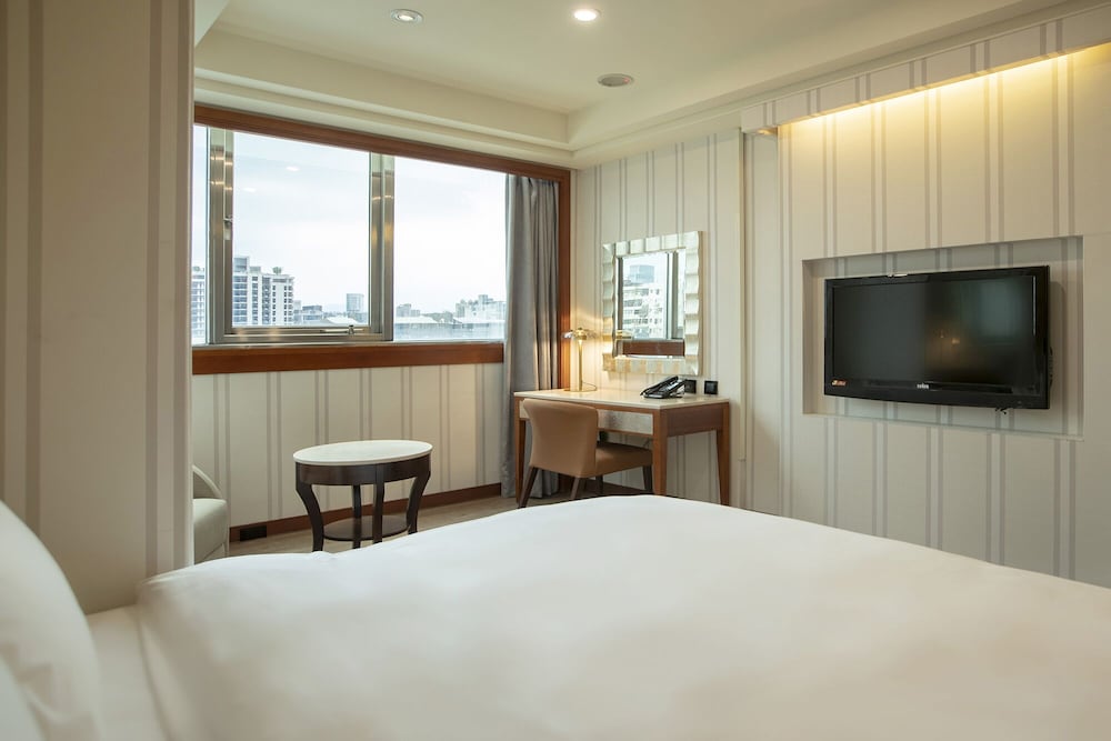CAPITAL HOTEL NANJING 20/30