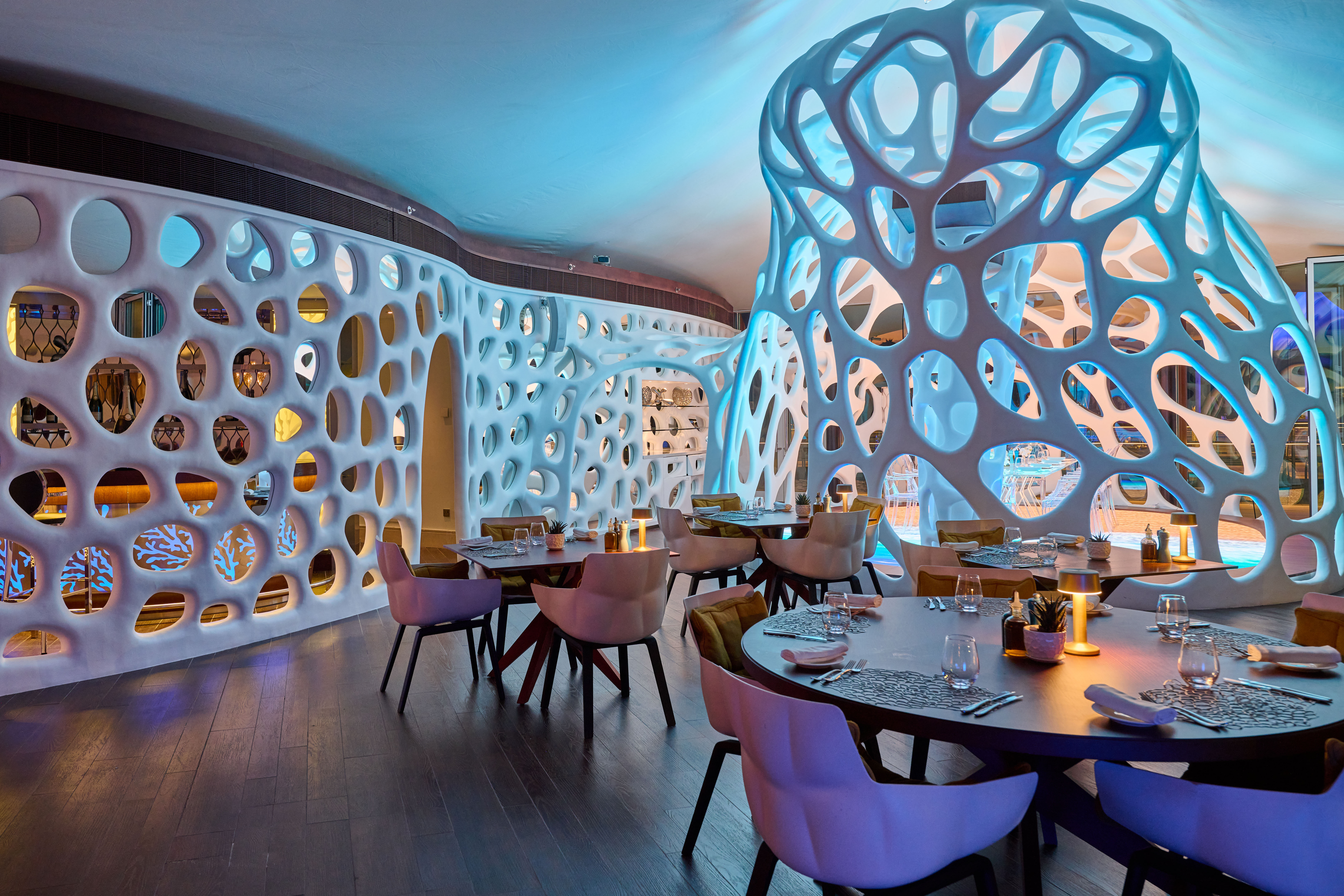 restaurant cafeteria