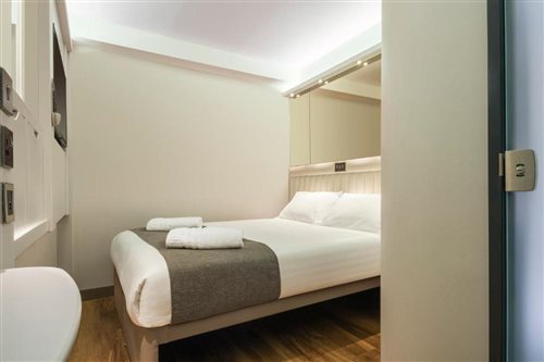 Double No Window، Point A Hotel London Shoreditch 3/3