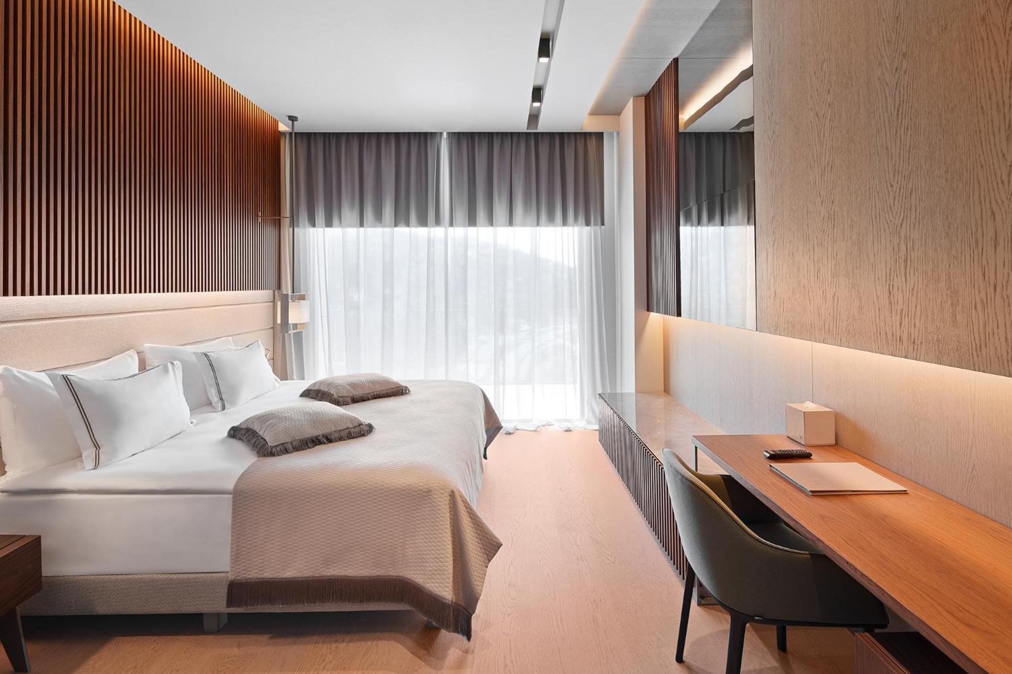 Room, Double Bed, Sea View, Balcony
