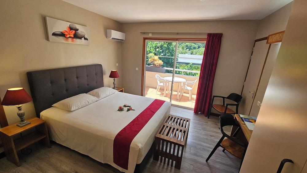 Hotel Hibiscus 33/75