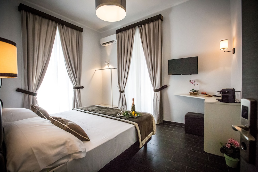 San Pietro Leisure And Luxury 25/52