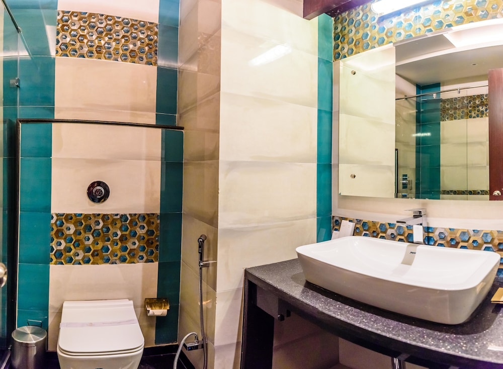 Konark Grand Hotel 48/50