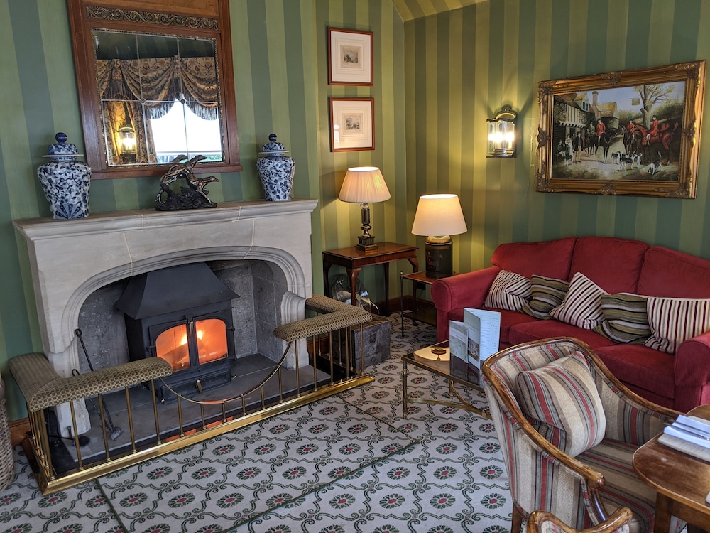 Cotswold Lodge Hotel 39/64