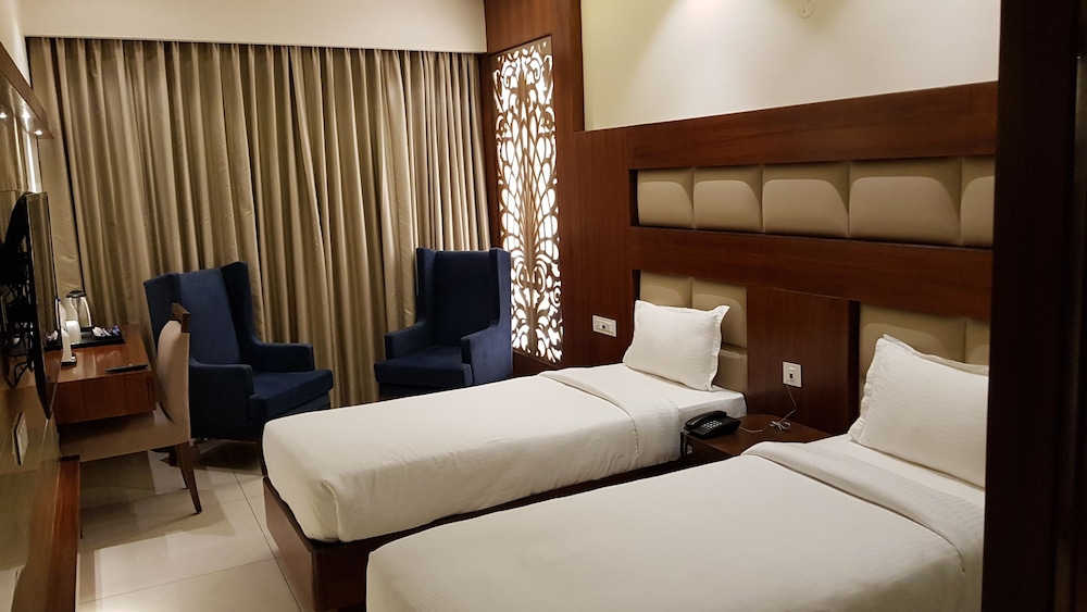 Hotel Kenview 9/23