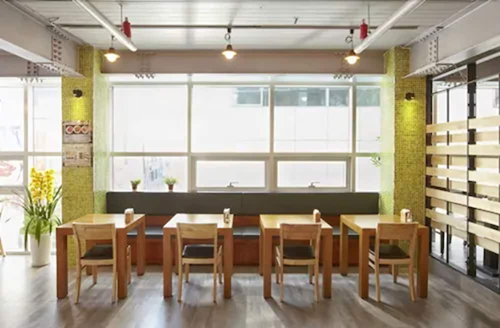 The Stay Hotel 25/27