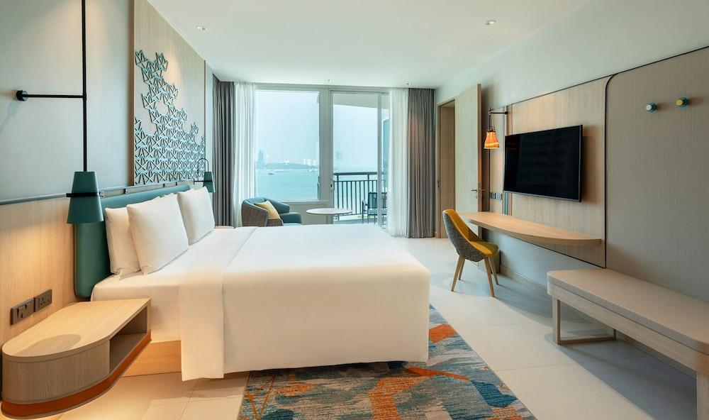 1 Bedroom, Suite, Beach View, Bay Tower