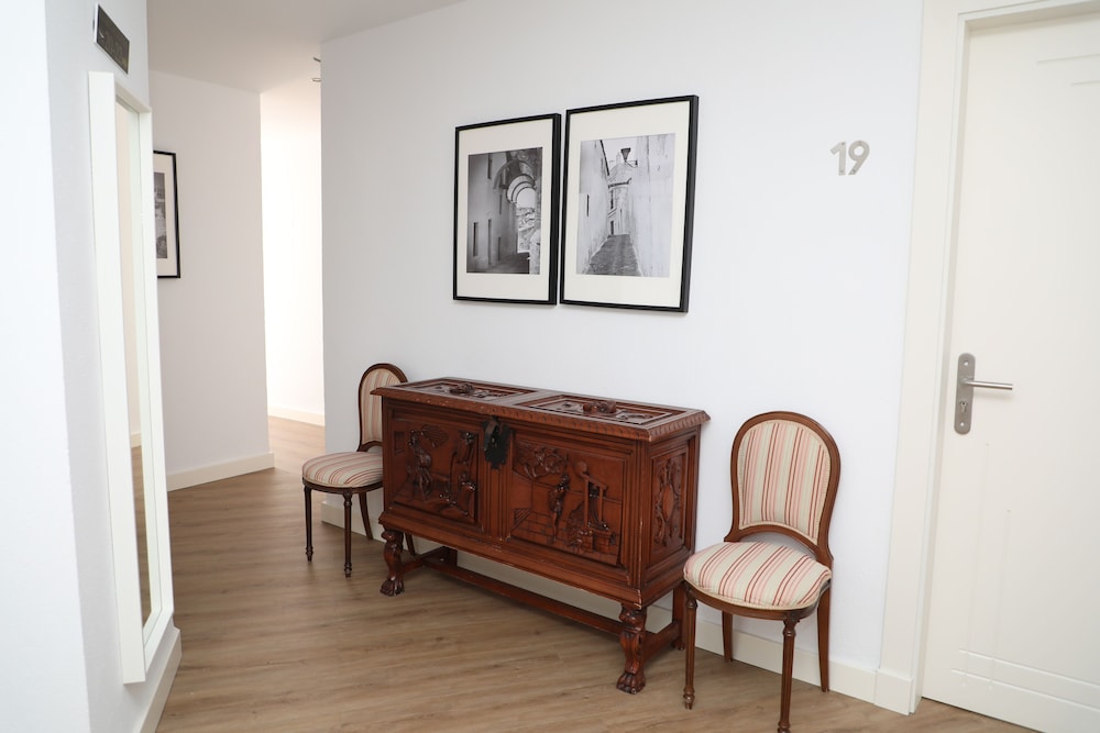 Hostal La Janda 54/66