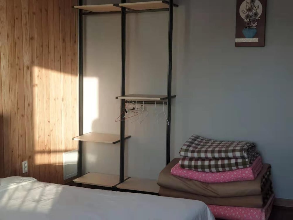 Choi Hostel Jeju 24/34