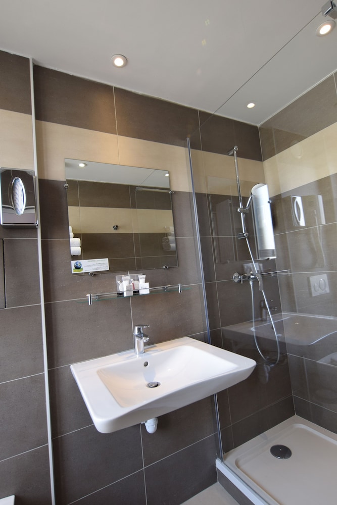 Hotel Alyss Saphir Cambronne Eiffel 48/49