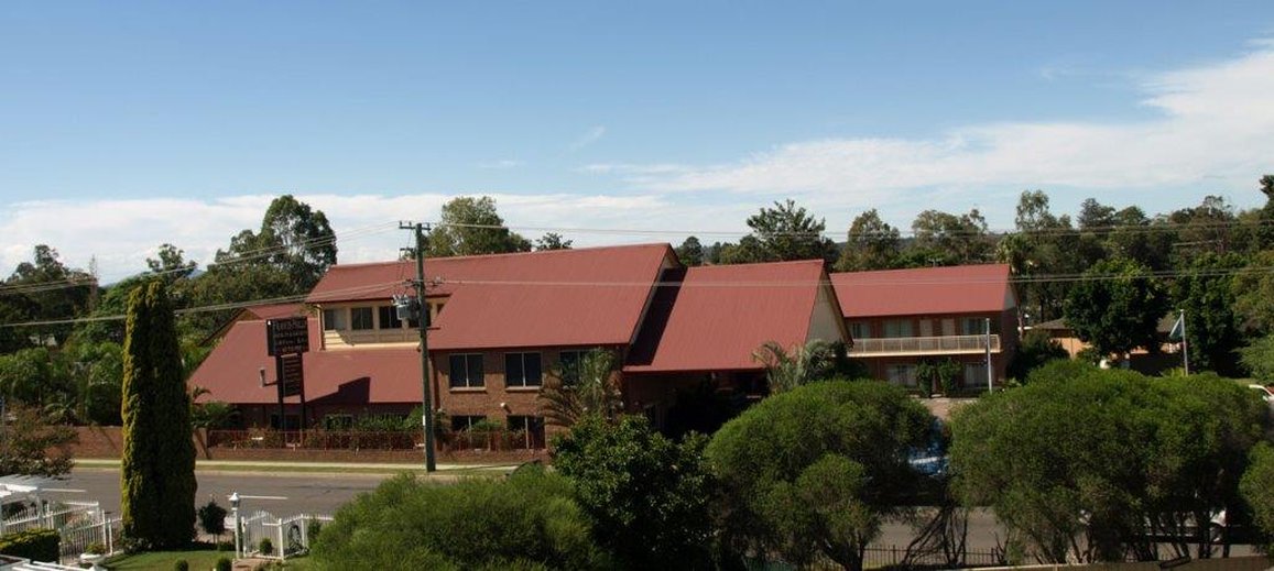 FRANCIS PHILLIP MOTOR INN 2/59