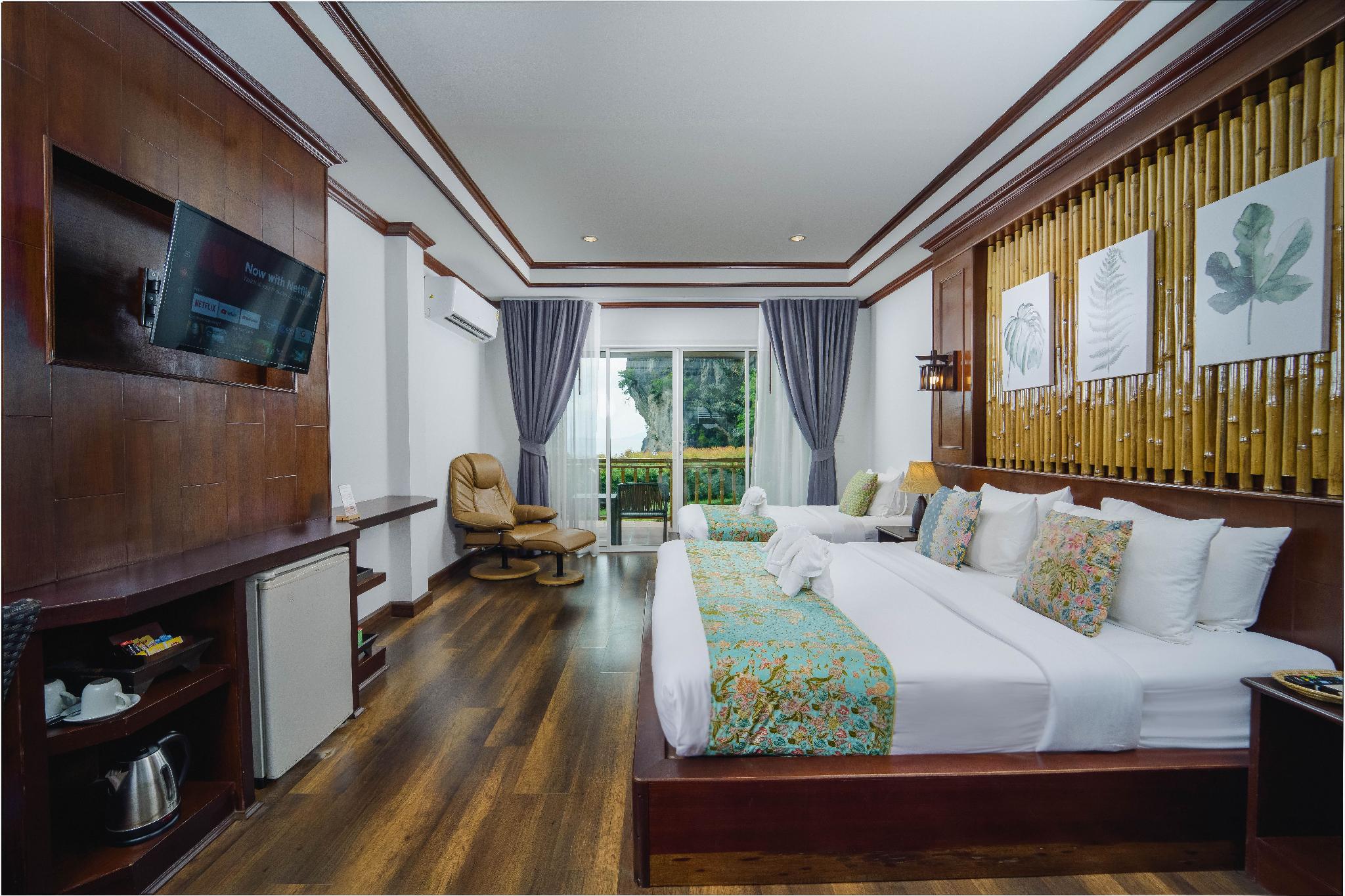 Deluxe, Triple, Mountain View, Balcony