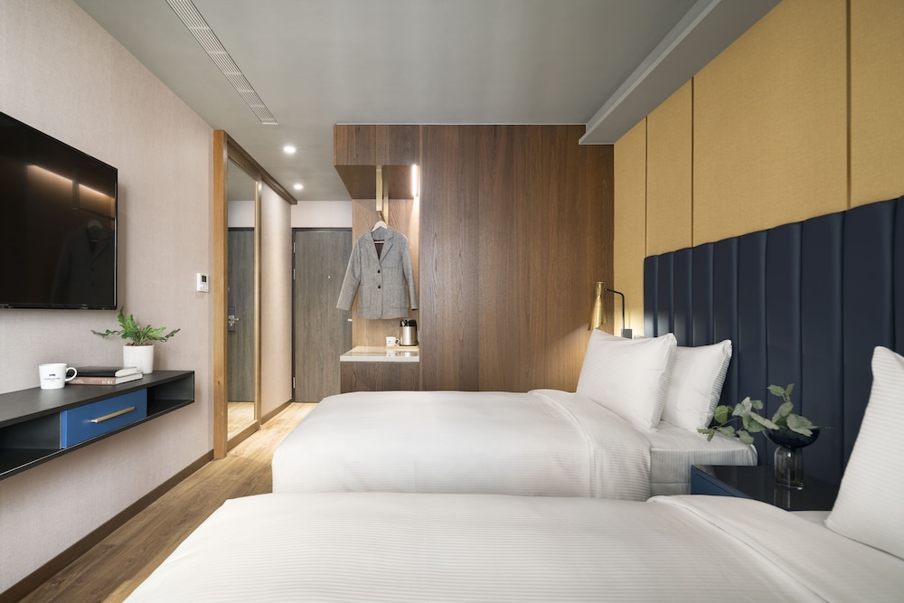 Kindness Day Hotel 25/55