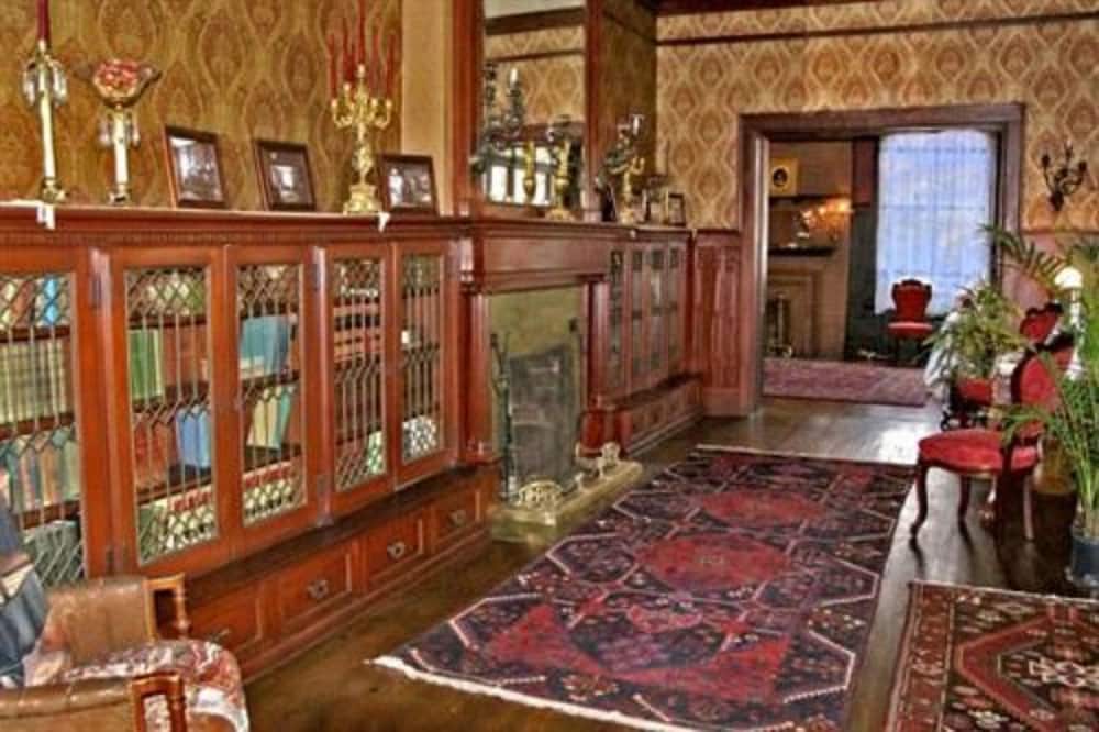 Vrooman Mansion Bloomington 1/72