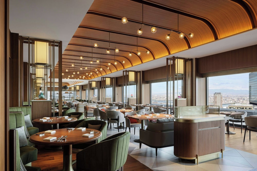 THE OSAKA STATION HOTEL, Autograph Collection 35/46