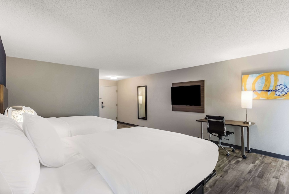 MainStay Suites Bourbonnais - Kankakee 13/47