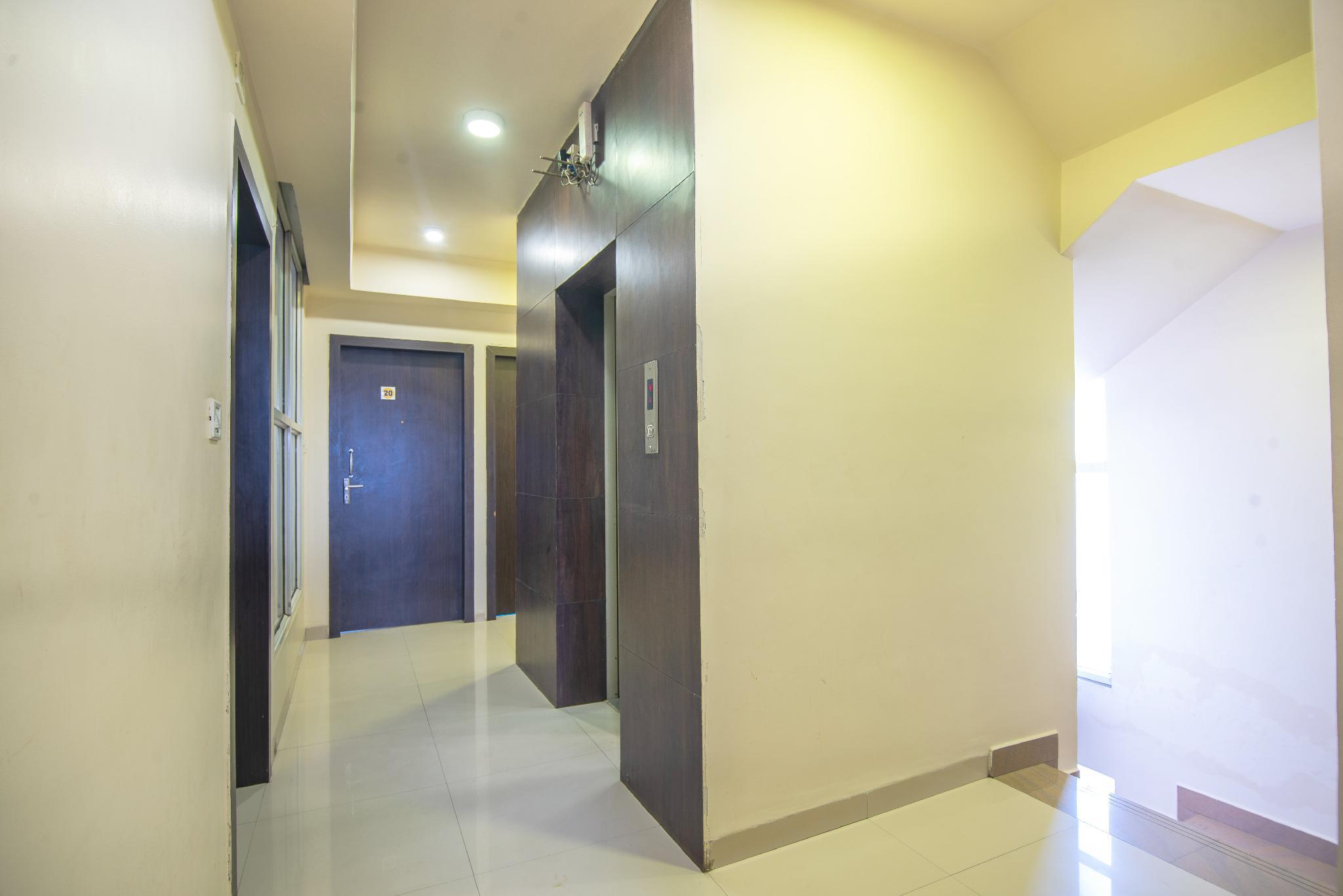 Fabhotel Morya Regency 14/17