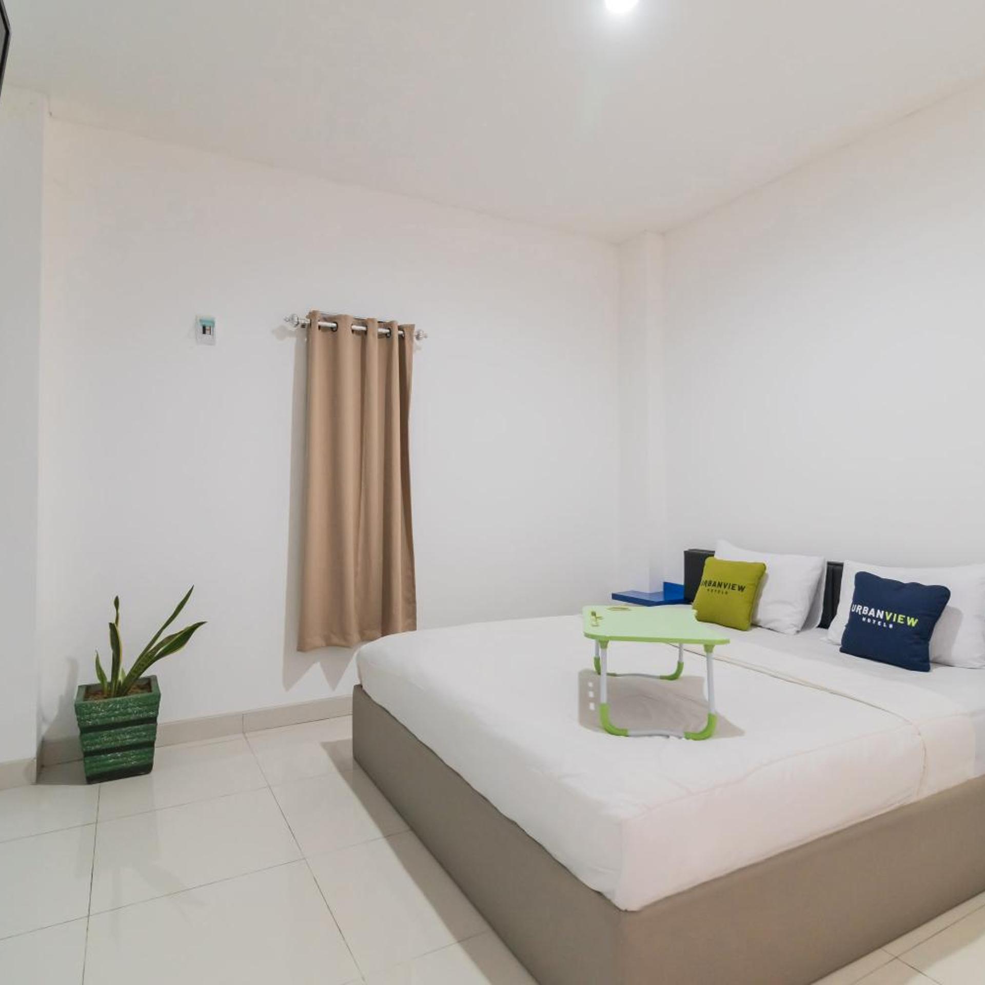 Urbanview Hotel Ephe Palembang by RedDoorz 12/30