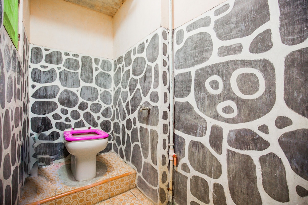 SPOT ON 1762 Gandrung Payungan Family Inn 26/26
