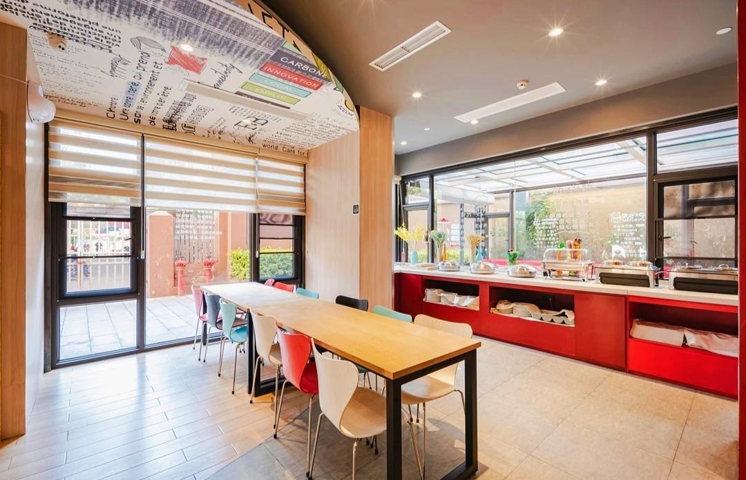 Ibis Kunming Beijing Rd 40/50