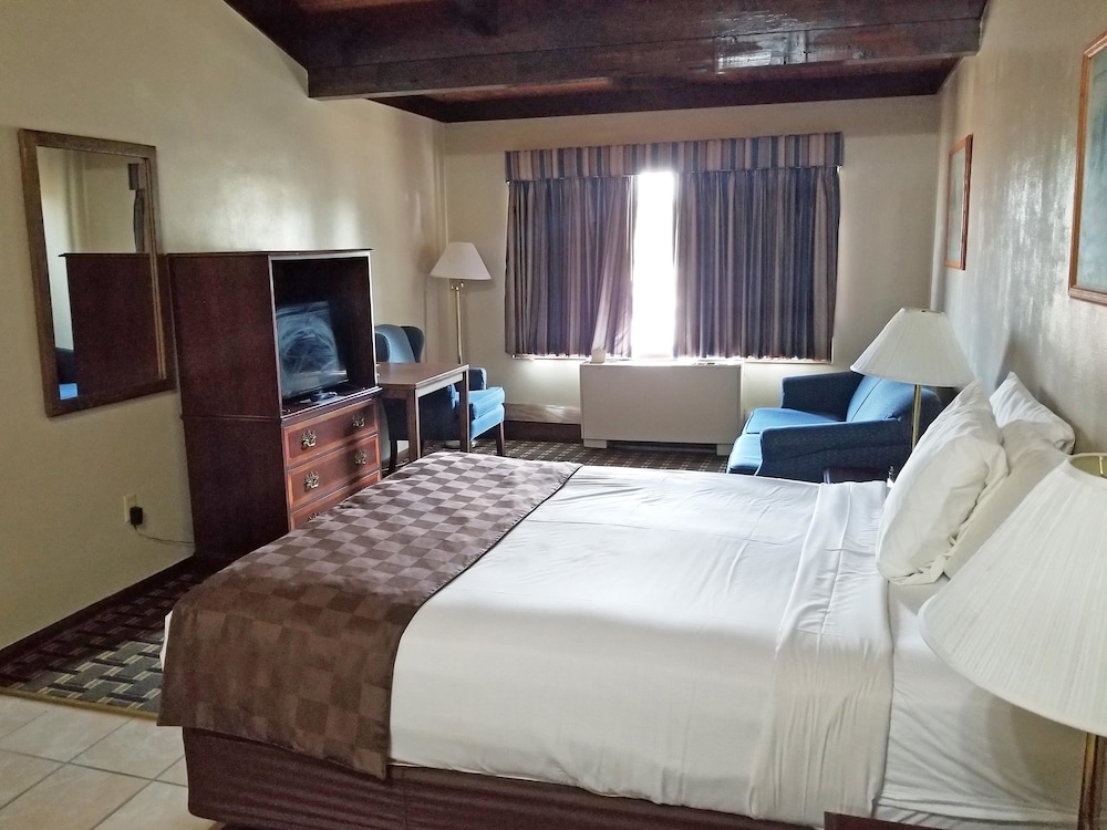 Americas Best Value Inn Hinckley 12/25