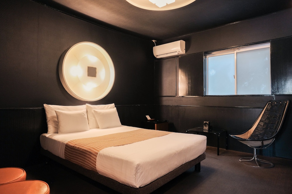 SPICE MOTEL OKINAWA 32/59