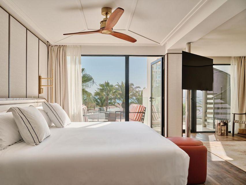 Roof Top, Prestige, Suite, Single, Twin Beds