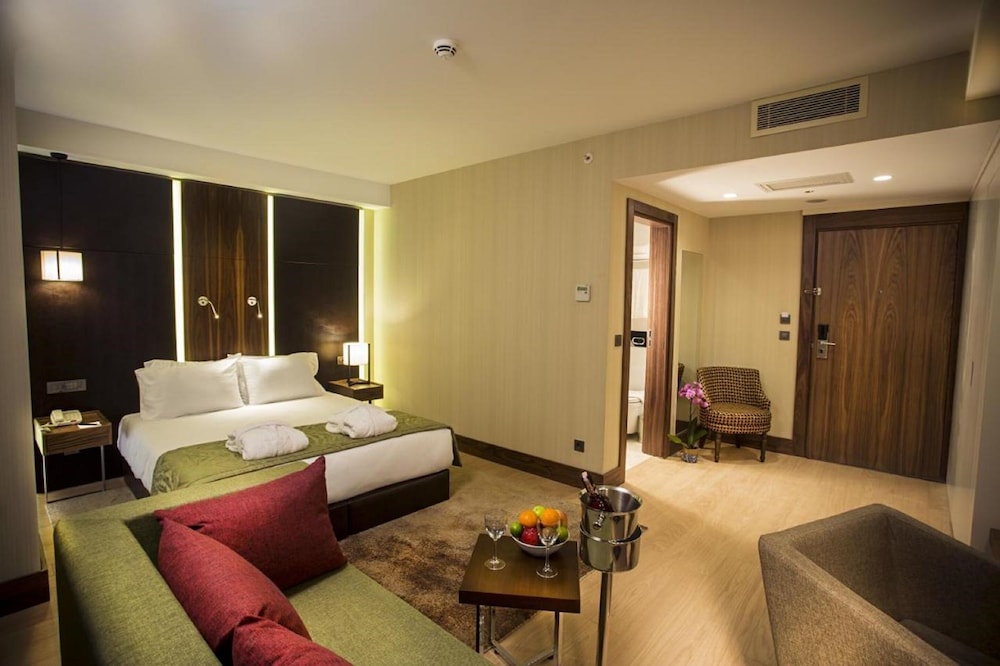 Ramada by Wyndham Istanbul Florya 15/45