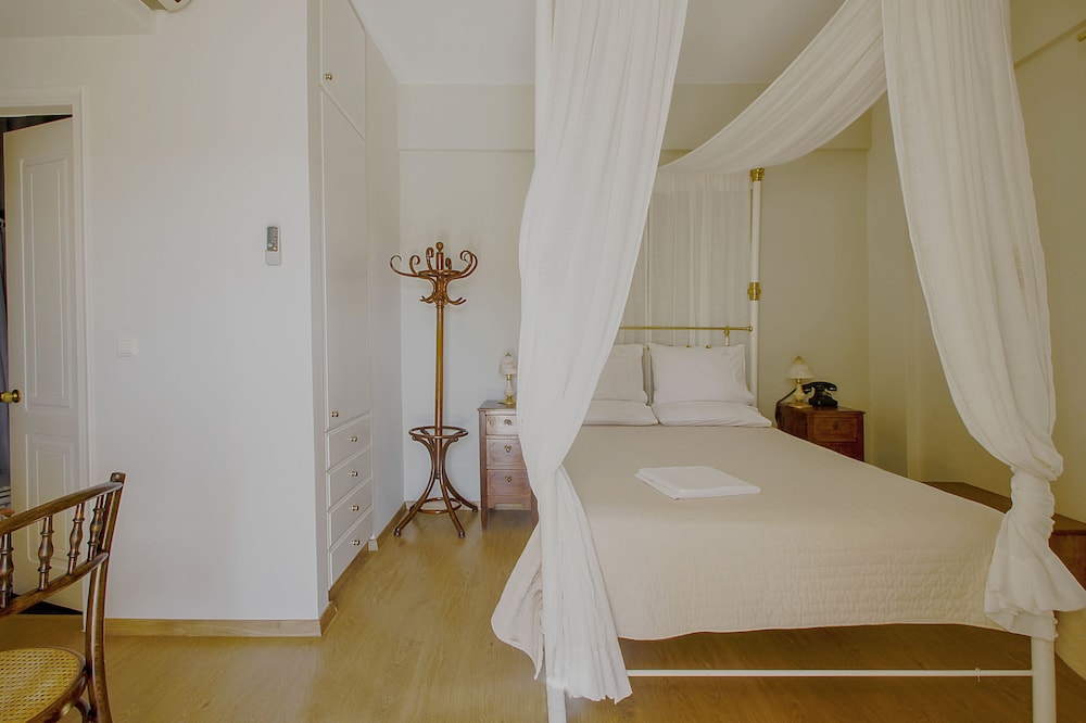 Emilia Luxury Apartments 17/33