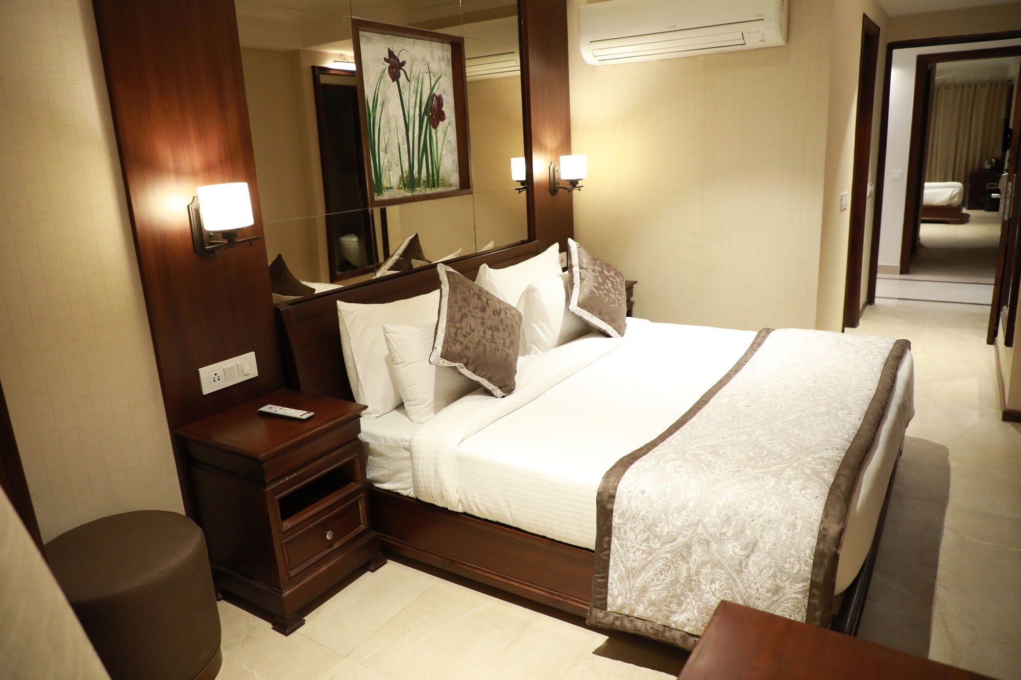 SUPERIOR, DOUBLE BED