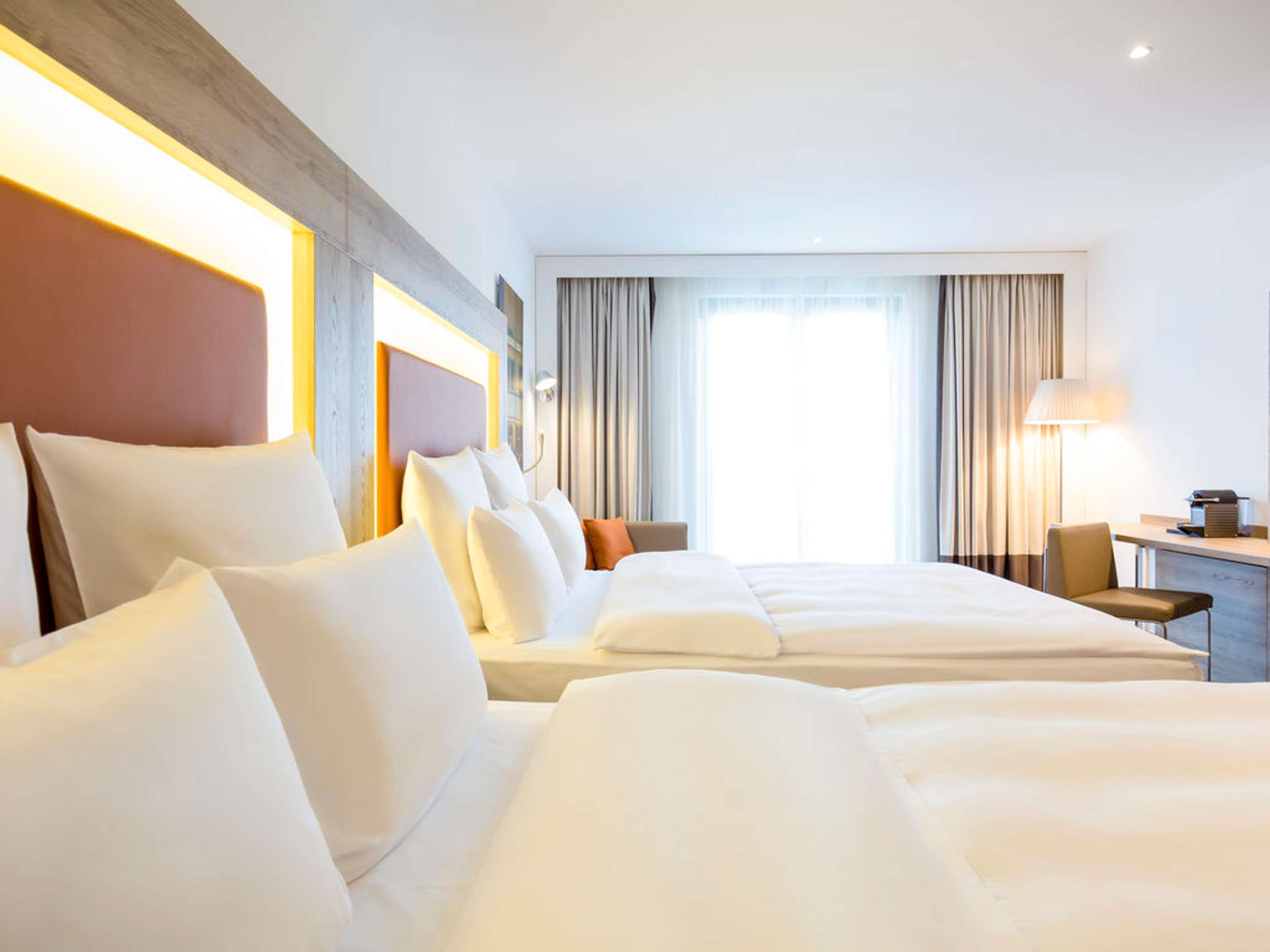 EXECUTIVE, 2 QUEEN BEDS