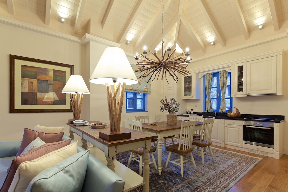 Zagori Suites 42/72