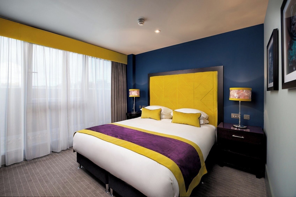 STANDARD, DOUBLE BED