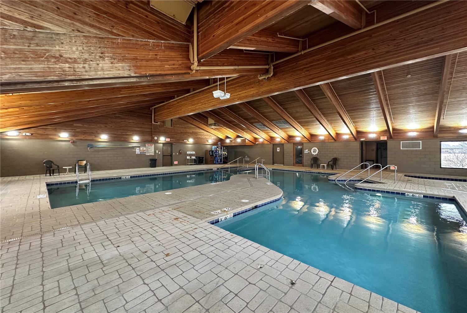 AmericInn by Wyndham Appleton North/Little Chute 23/37