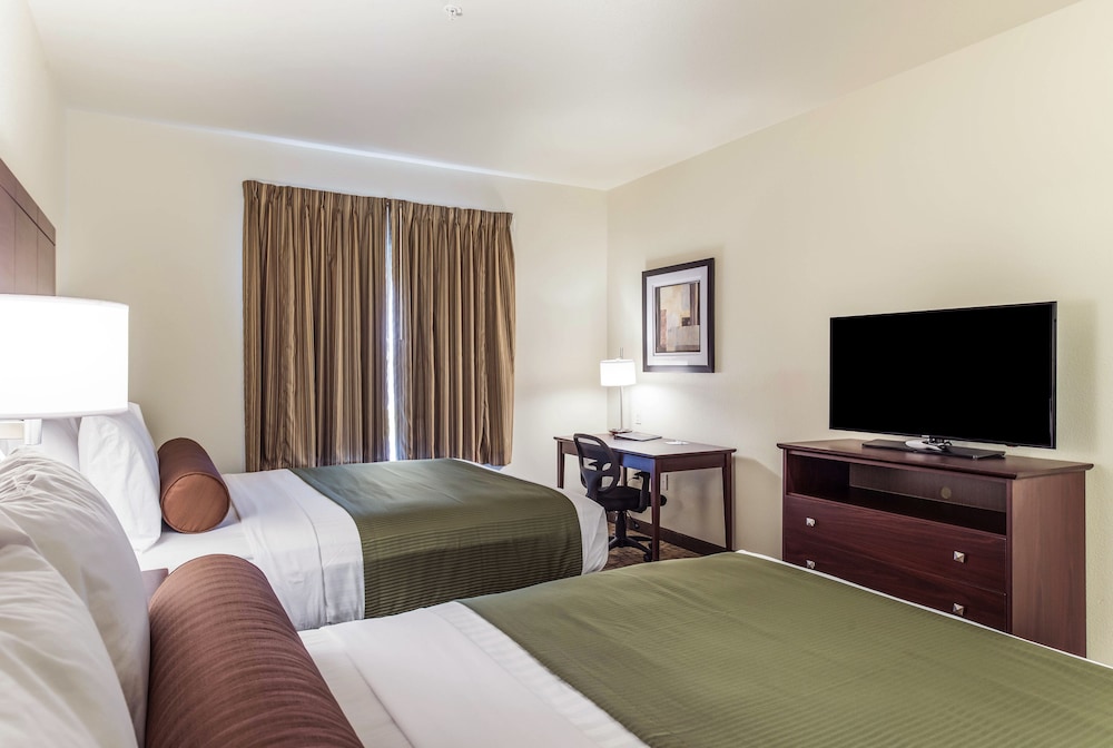 Cobblestone Hotel and Suites Torrington 8/37
