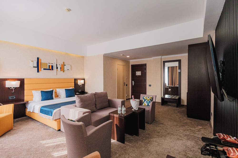 غرفة فاخرة بسرير كينج بغرفة نوم واحدة، Comfort Hotel Astana 7/10