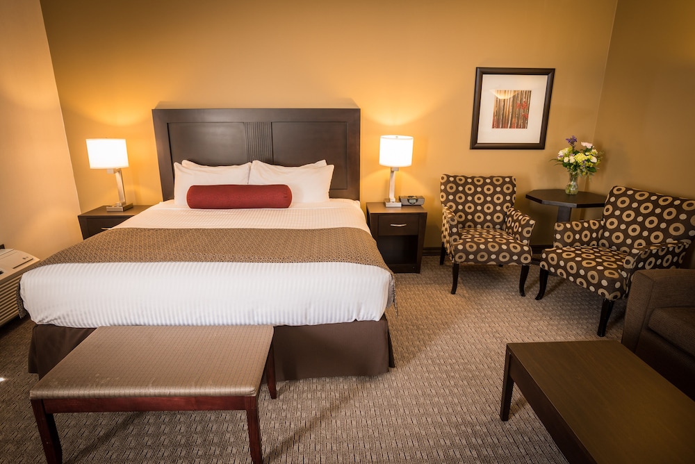 Best Western Plus Baker Street Inn 30/68