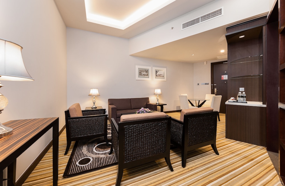 Raia Hotel & Convention Centre Kuching 20/38
