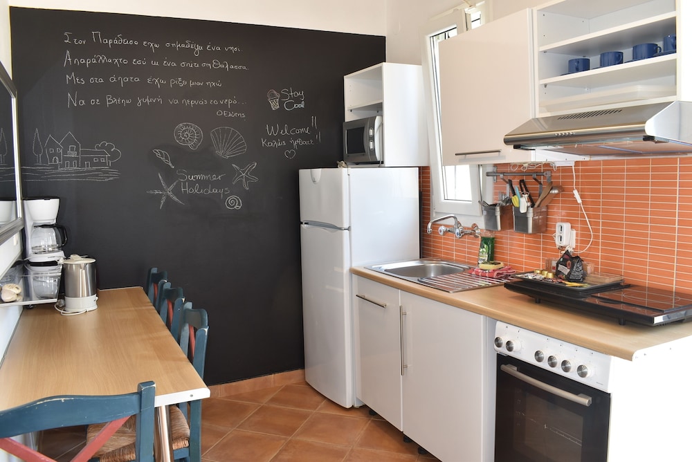 Simatos Apartments & Studios 8/50