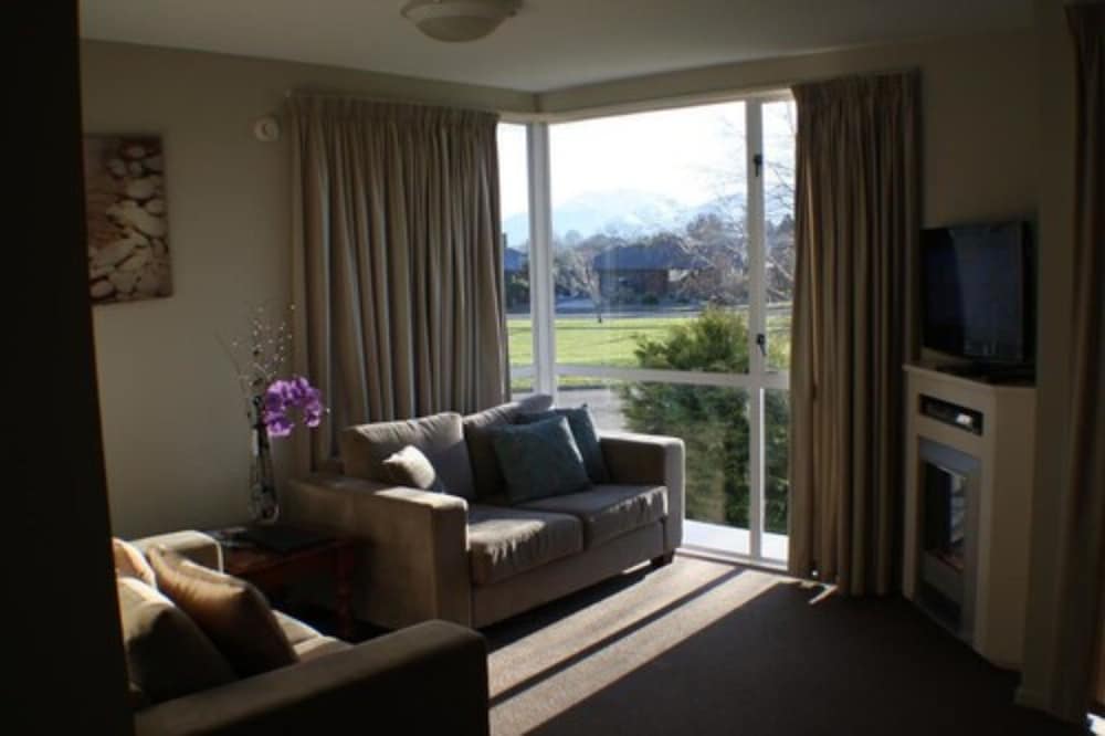 BRINKLEY RESORT 30/50