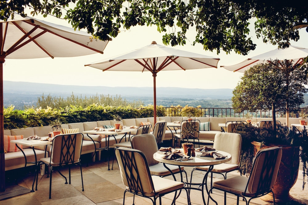 Hotel Crillon le Brave 32/50