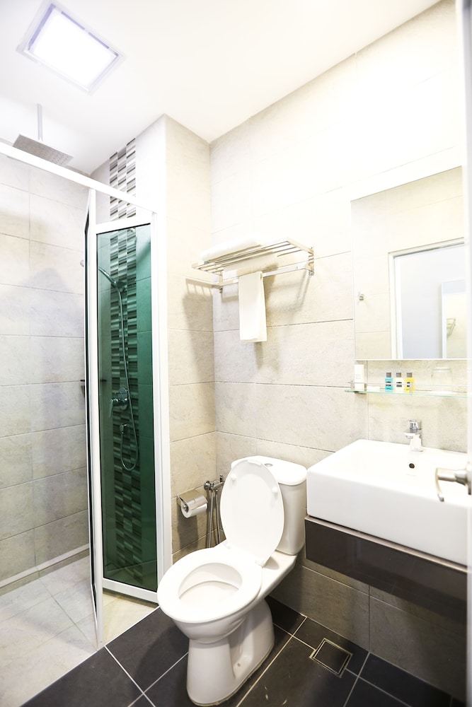 Cenang Plaza Beach Hotel 47/50